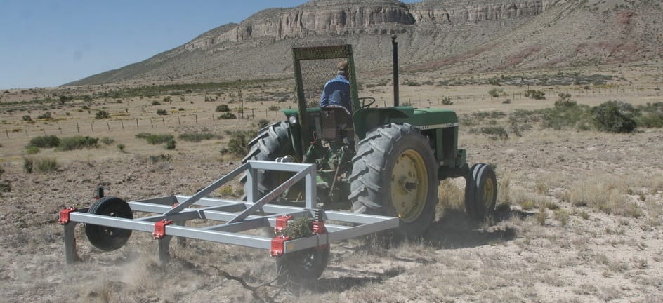 Keyline-pattern subsoiling using a tractor and keyline plough